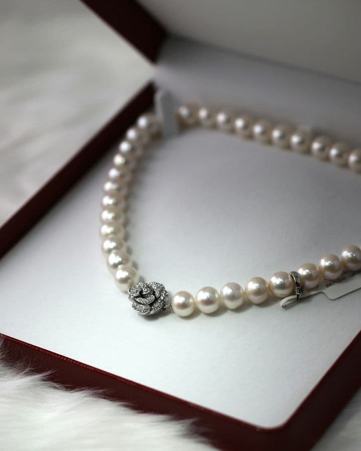 Pearl Strand Necklace, Akoya 8 mm