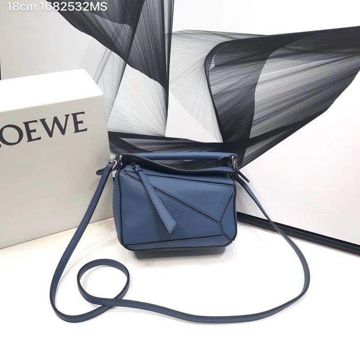 Loewe Bags, photo 2