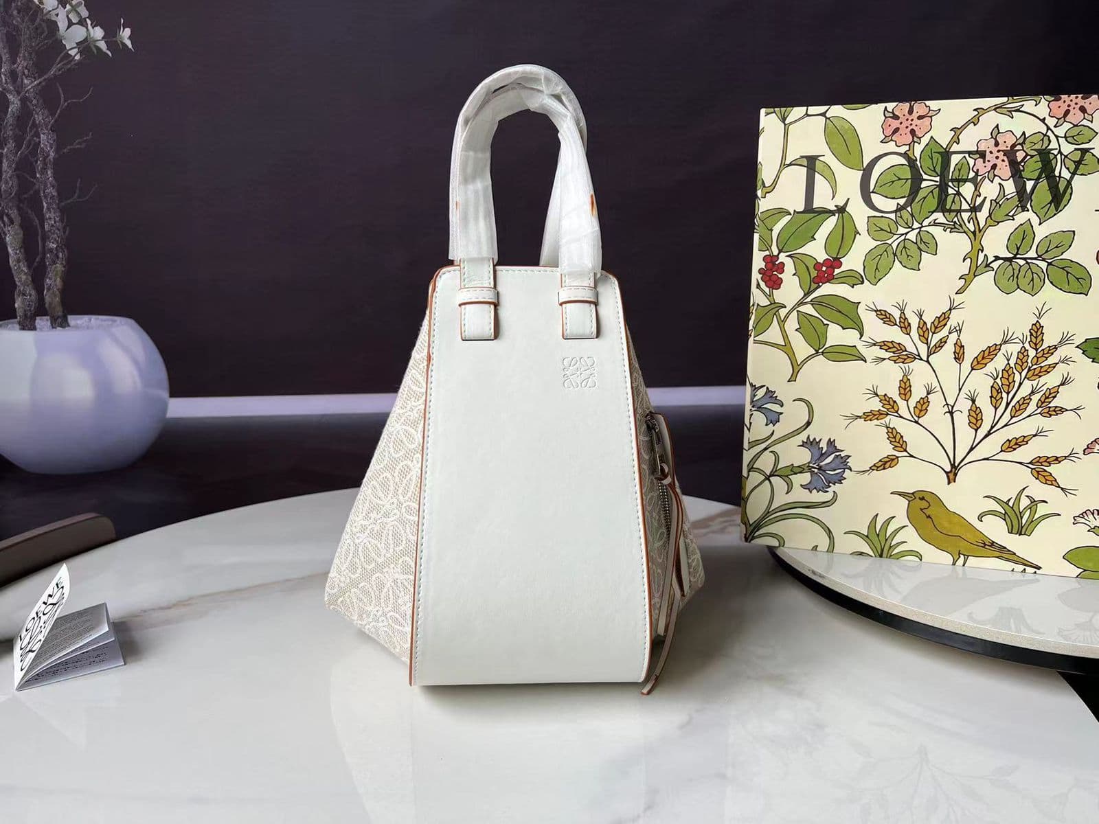 Loewe Bags, photo 4