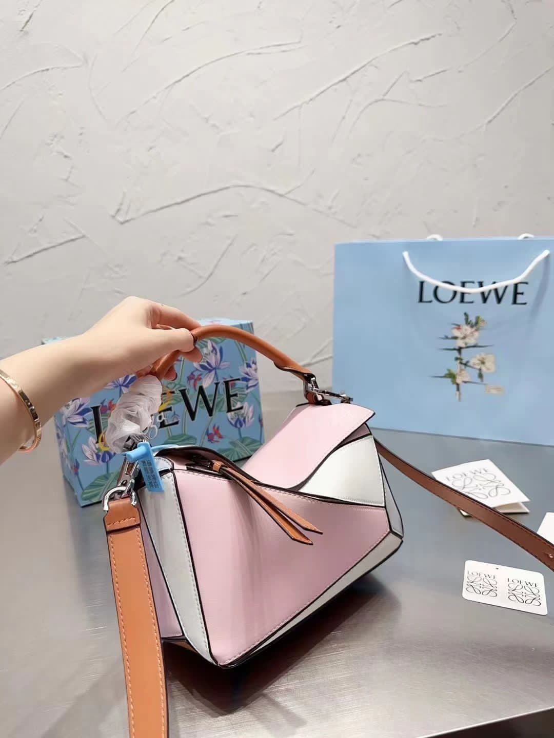 Loewe Bags, photo 7