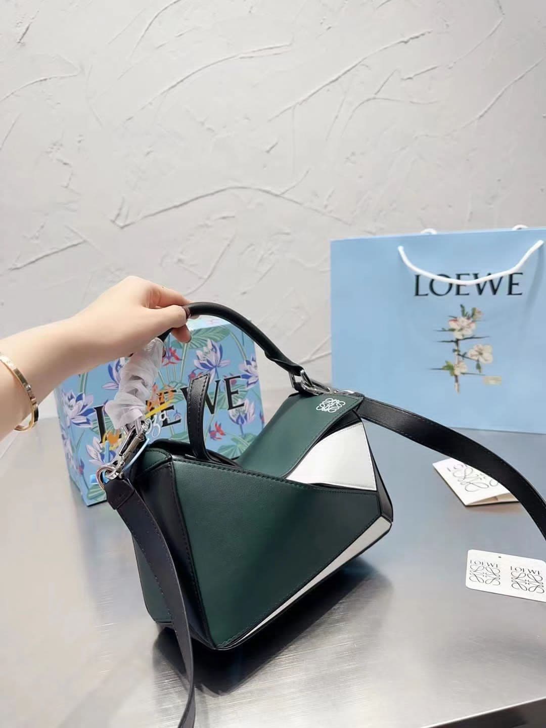 Loewe Bags, photo 8
