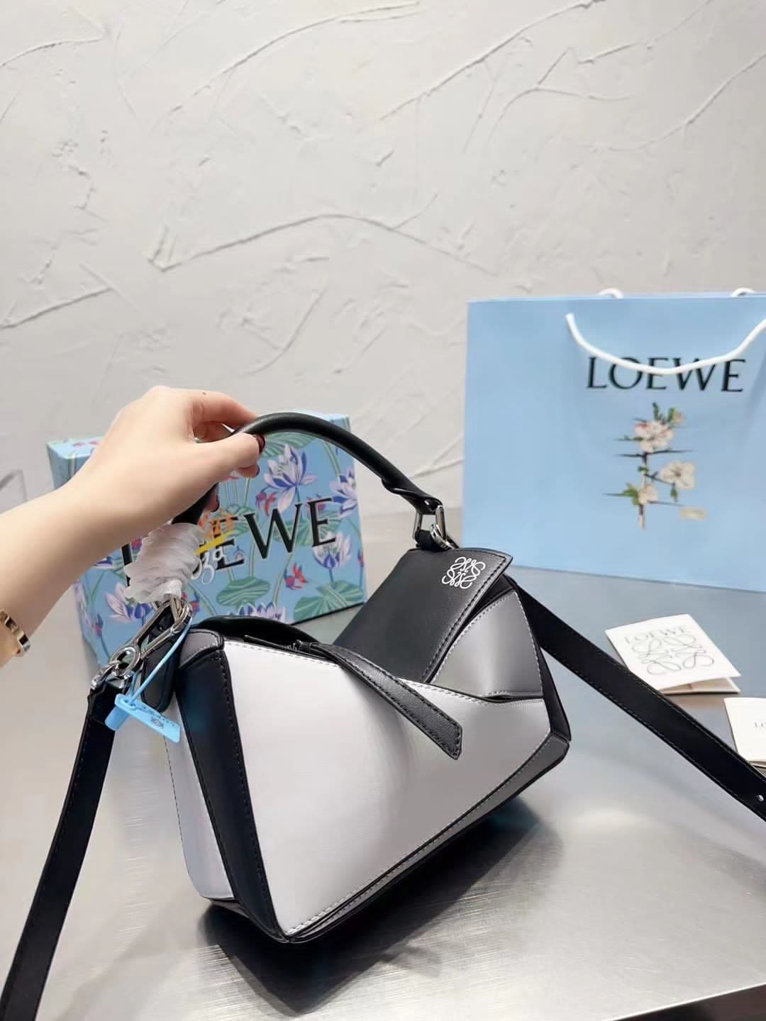 Loewe Bags, photo 21