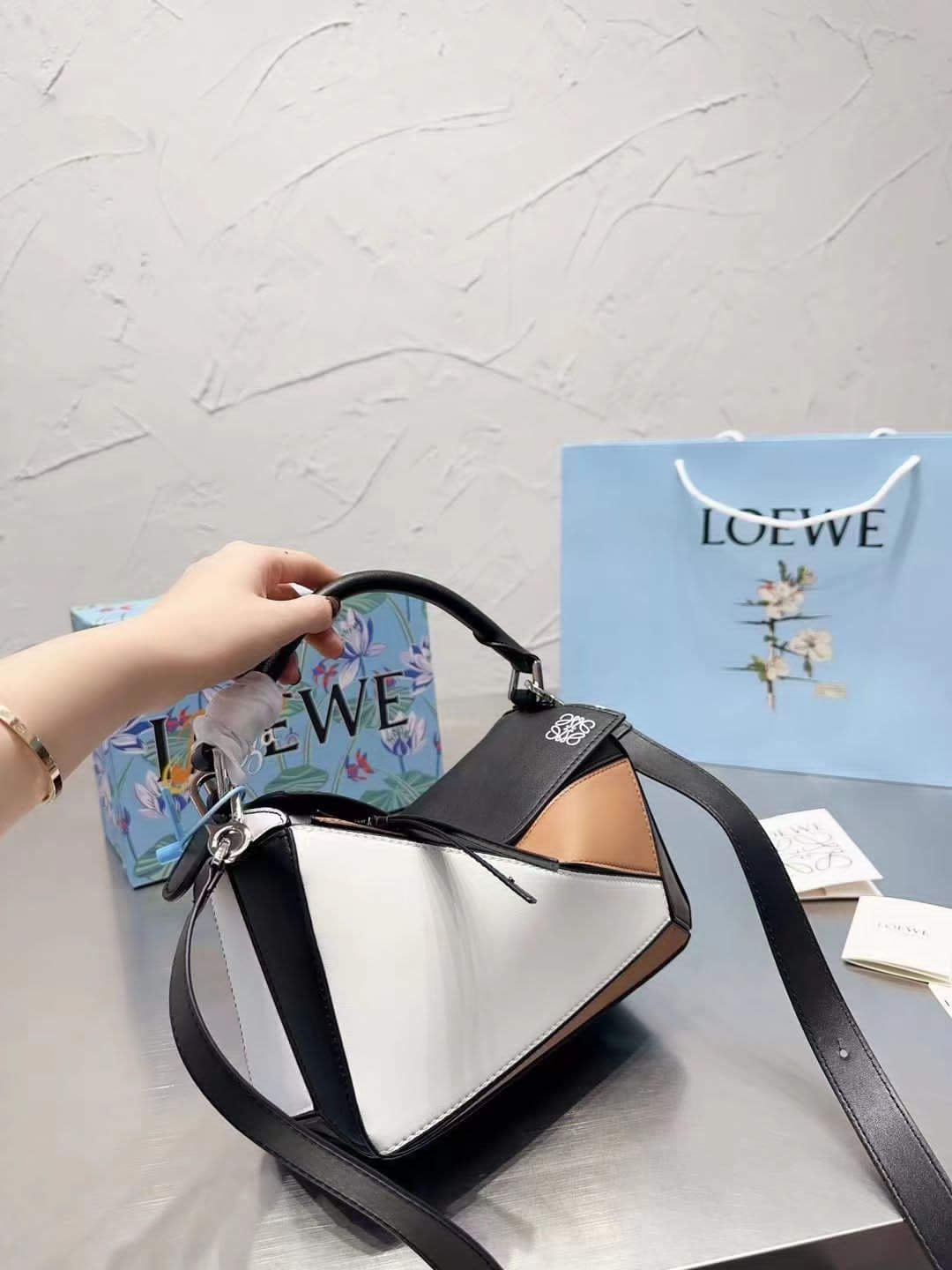 Loewe Bags, photo 22