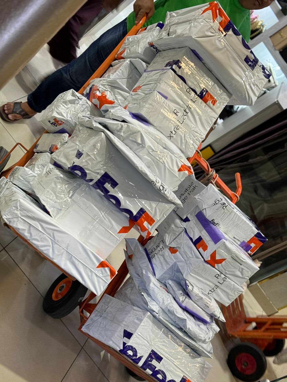 Deliveries, photo 3