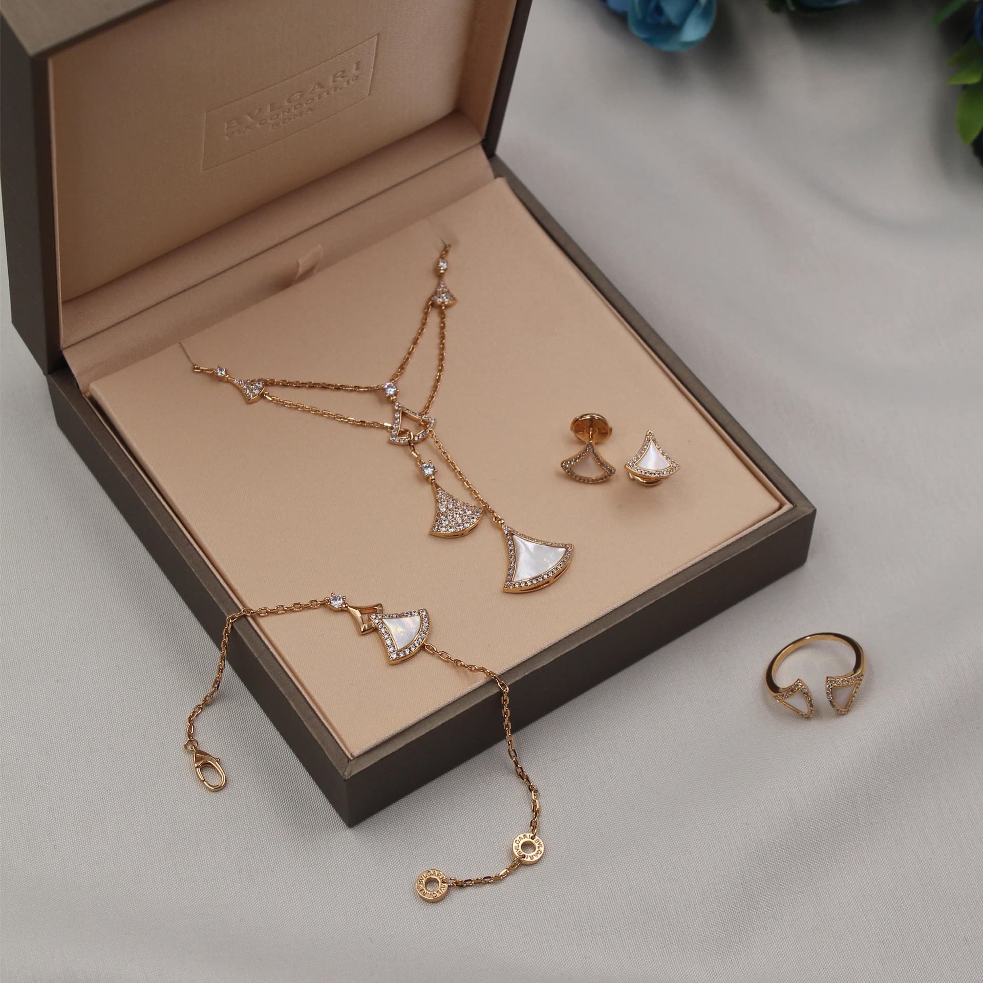 Jewellery, photo 23