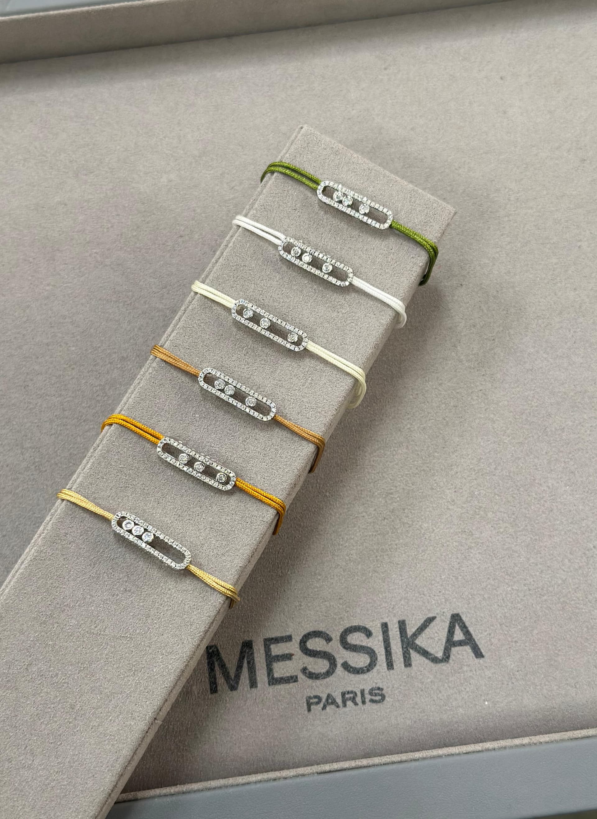 Jewellery, photo 34