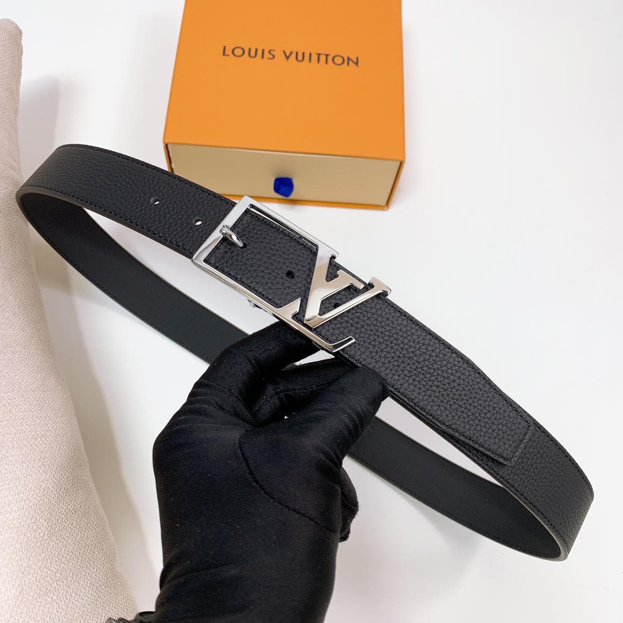 Belts, photo 36