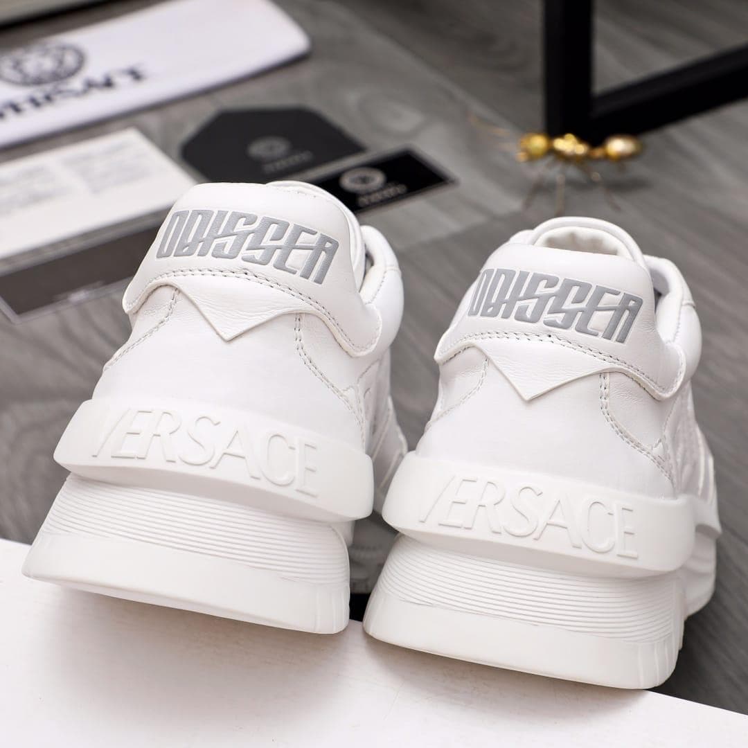 Versace, photo 3