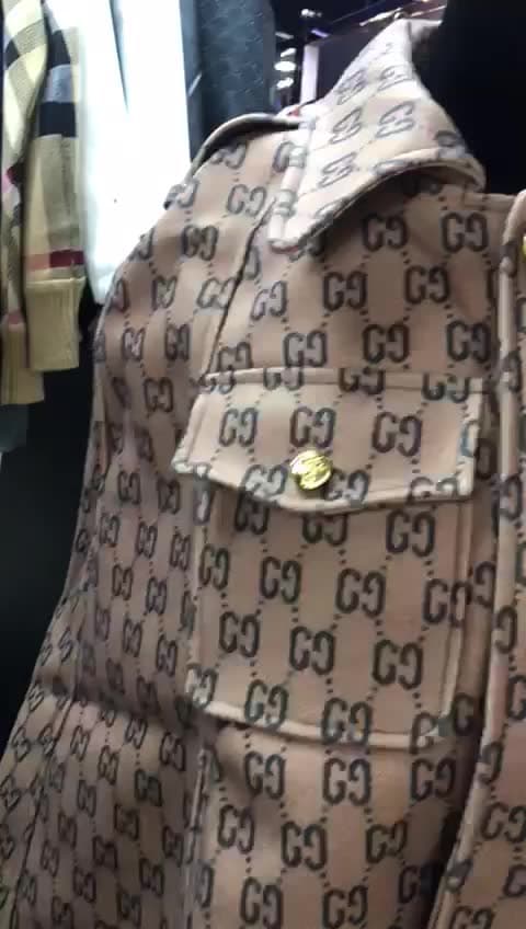Shirt & Dresses، فيديو 24