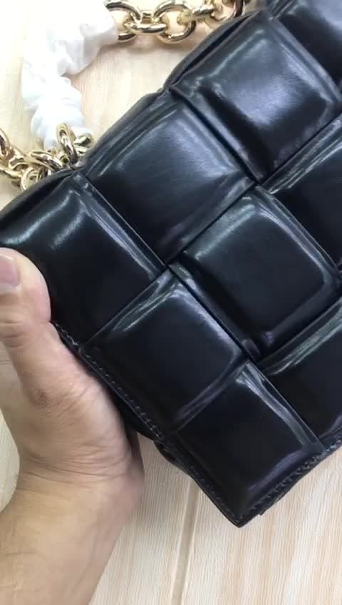 Bottega Veneta Bags, vidéo 3