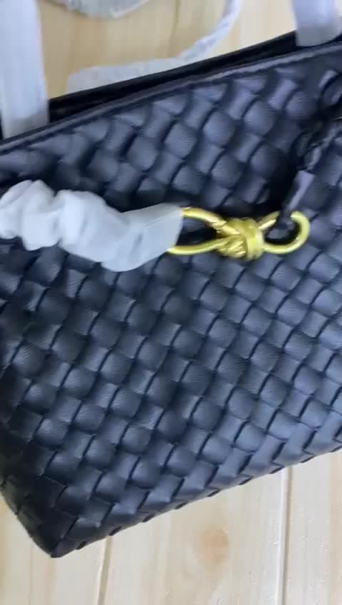 Bottega Veneta Bags, vidéo 34