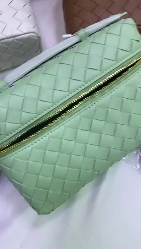 Bottega Veneta Bags, vidéo 41