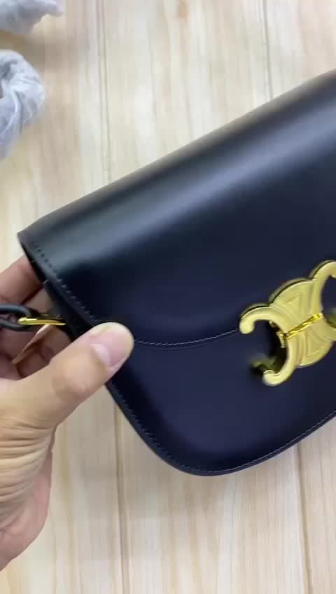 Celine Bags، فيديو 39