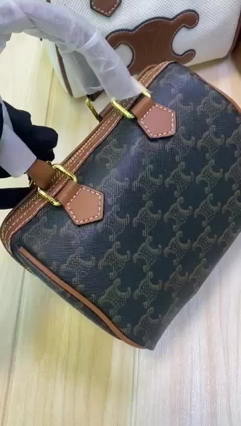 Celine Bags، فيديو 46