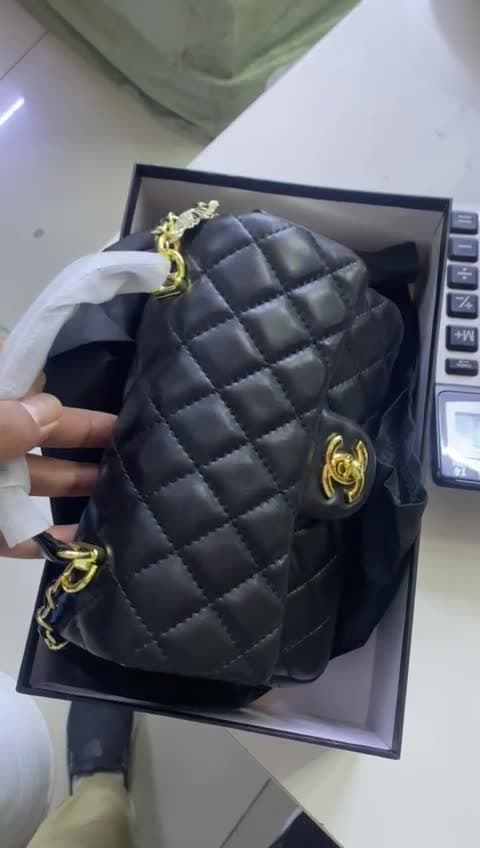 Chanel Bags, Video 30