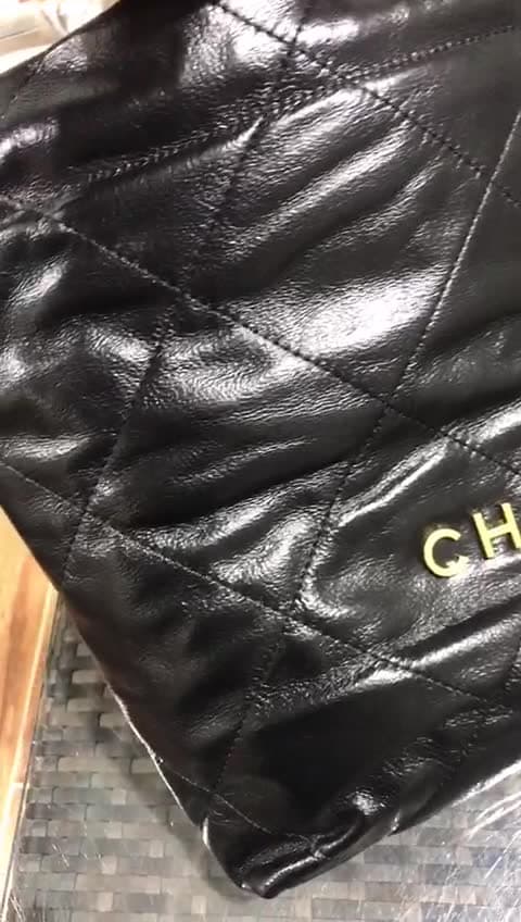 Chanel Bags, Video 32
