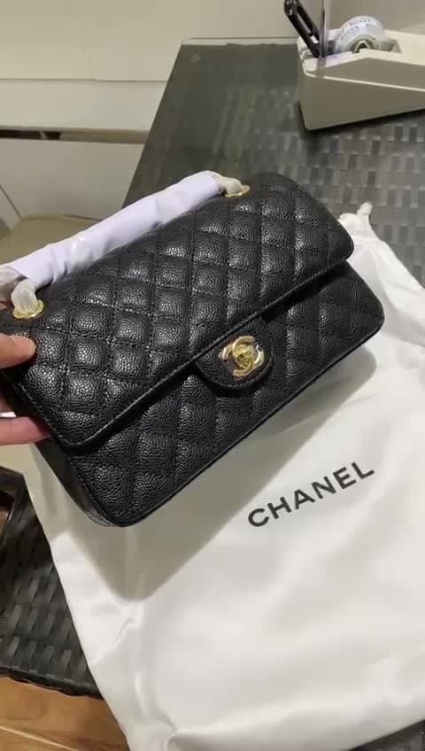Chanel Bags, Video 33