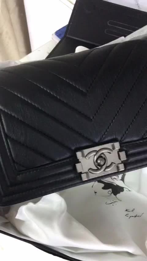 Chanel Bags, Video 37