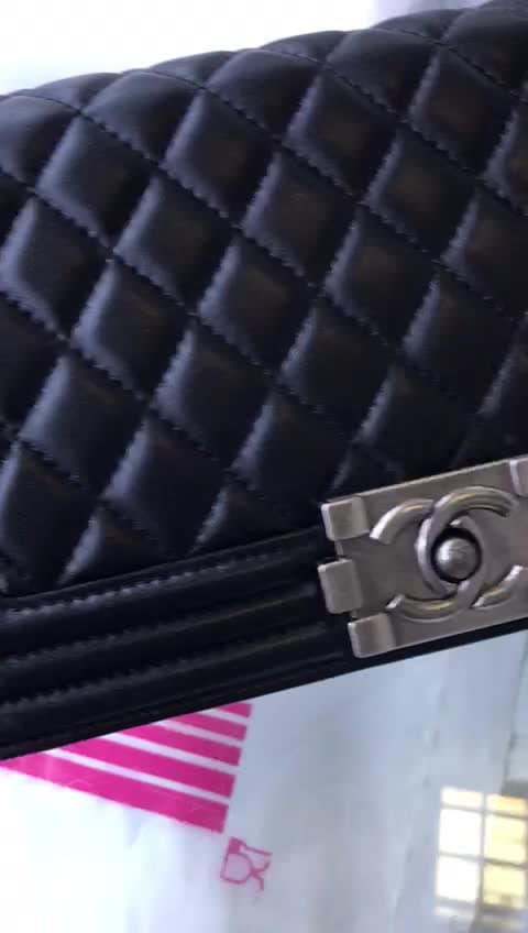 Chanel Bags, Video 47