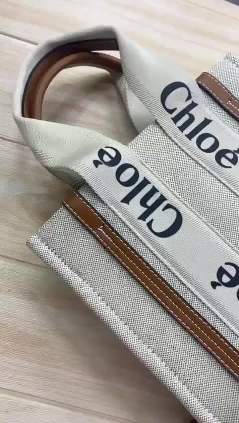 Chloe Bags، فيديو 8