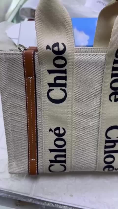 Chloe Bags، فيديو 12
