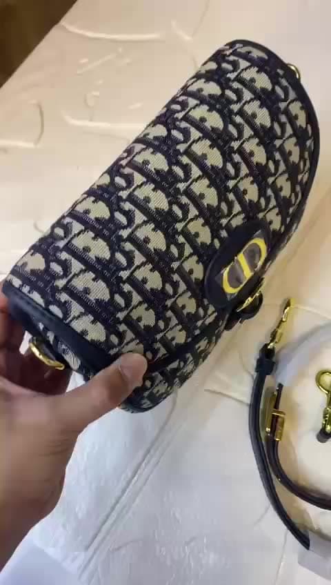 Christian Dior Bags، فيديو 15