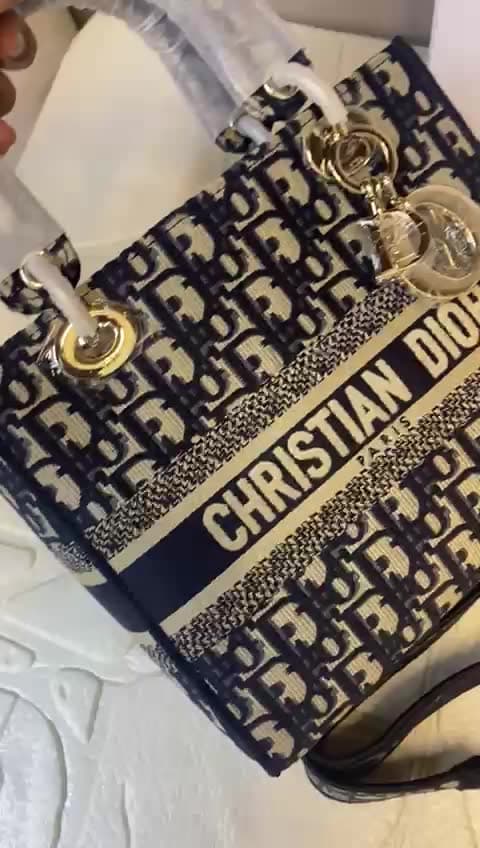 Christian Dior Bags، فيديو 22