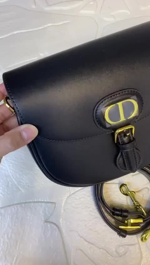 Christian Dior Bags، فيديو 31