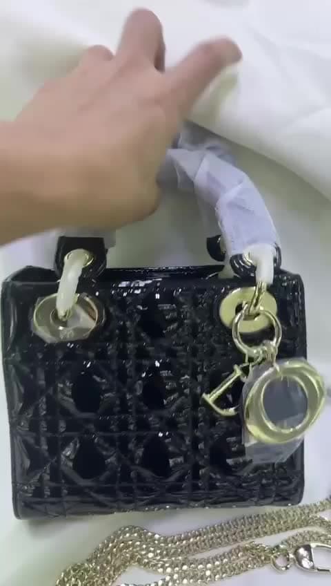 Christian Dior Bags، فيديو 35