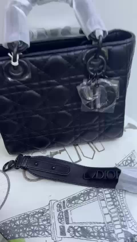 Christian Dior Bags، فيديو 39