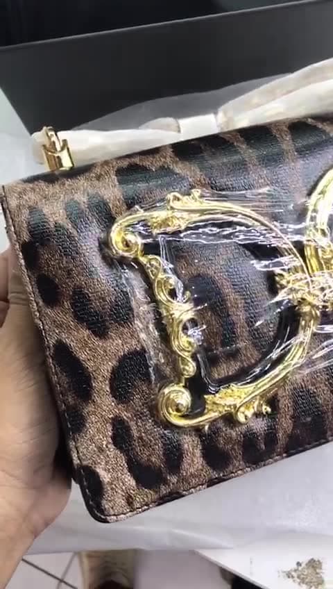 D&G Bags، فيديو 1