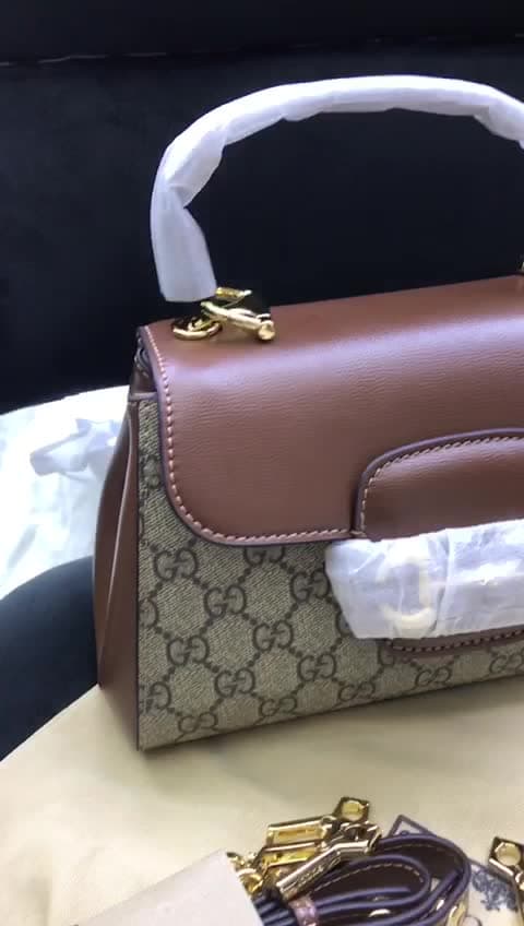 Gucci Bags، فيديو 3