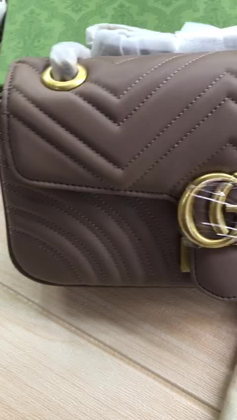 Gucci Bags، فيديو 28