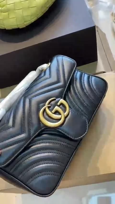 Gucci Bags، فيديو 47