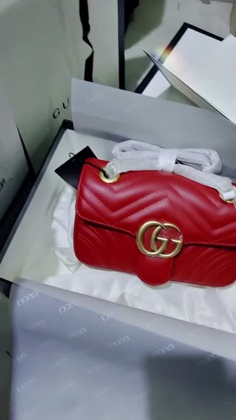 Gucci Bags، فيديو 1