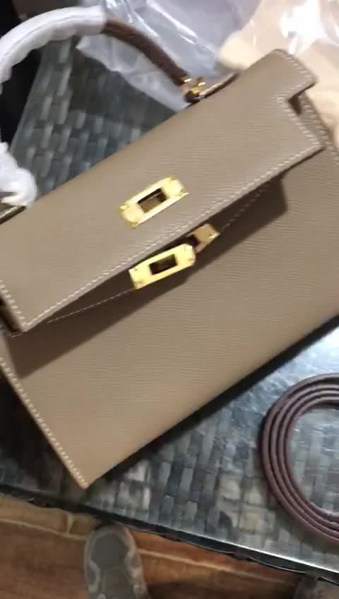 Hermes Bags، فيديو 1