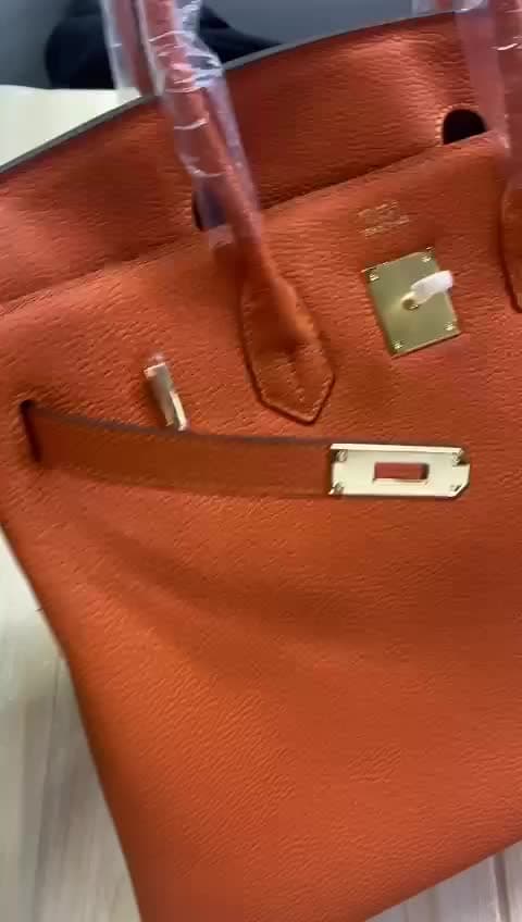 Hermes Bags، فيديو 9
