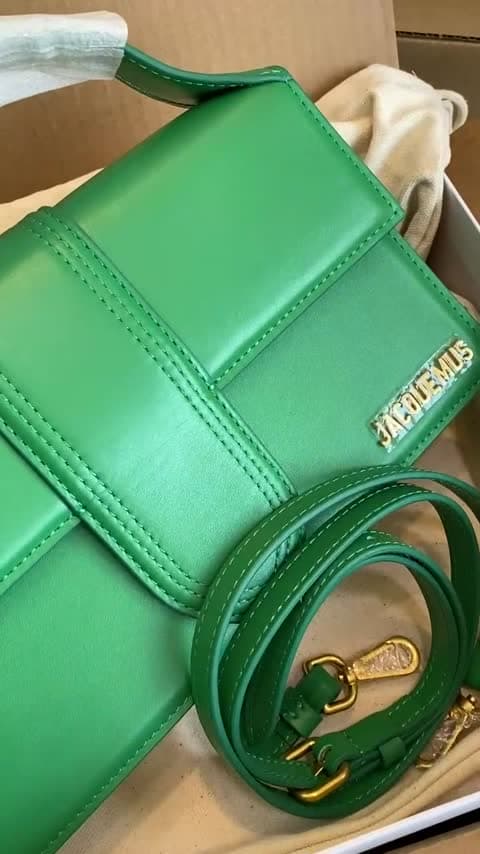 Jacquemus Bags, video 1