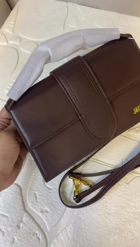 Jacquemus Bags, video 5