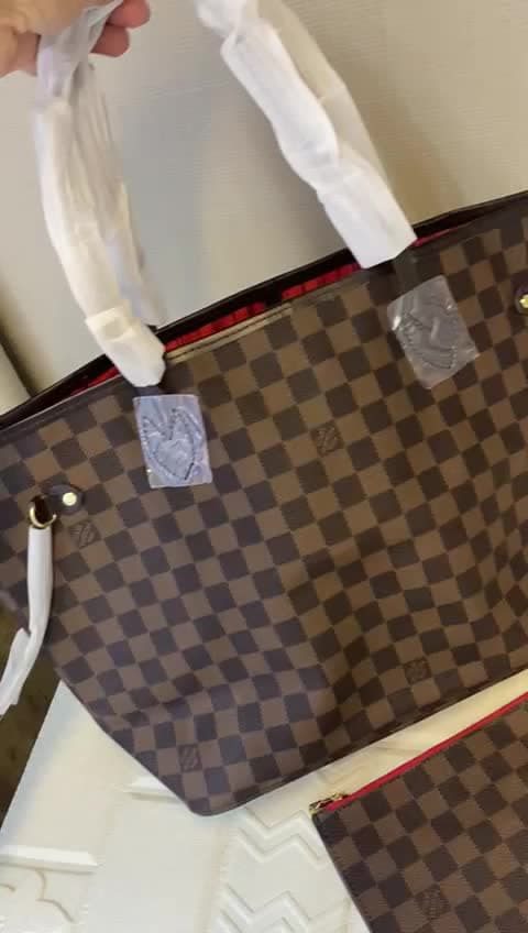 Louis Vuitton Bags, vidéo 12