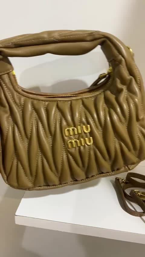 Miu Miu Bags, video 2