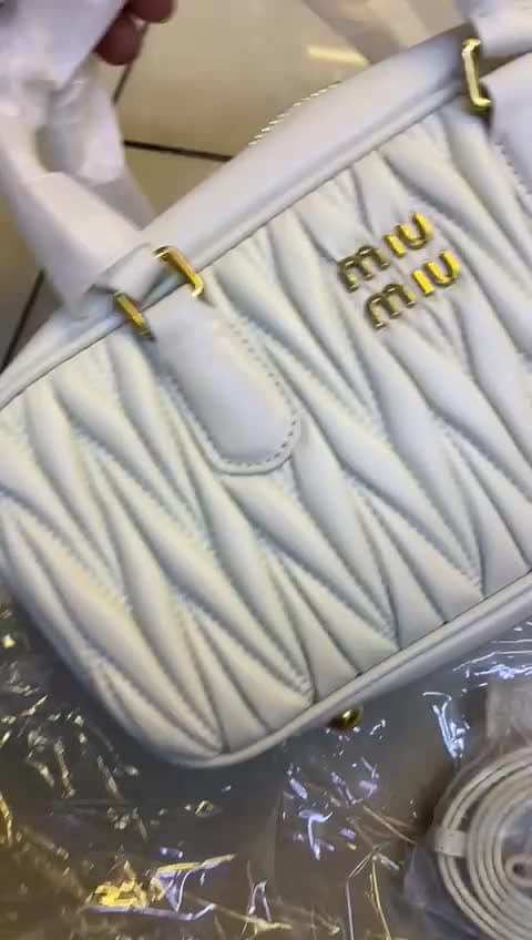 Miu Miu Bags, video 5