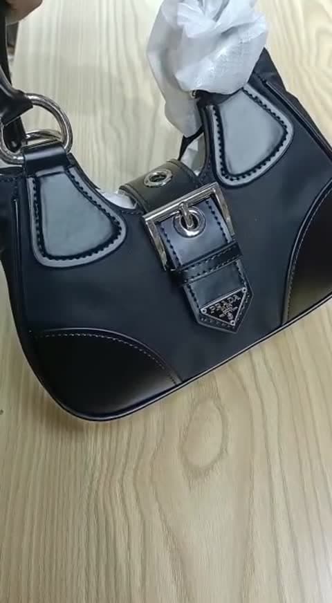 Prada Bags, video 9