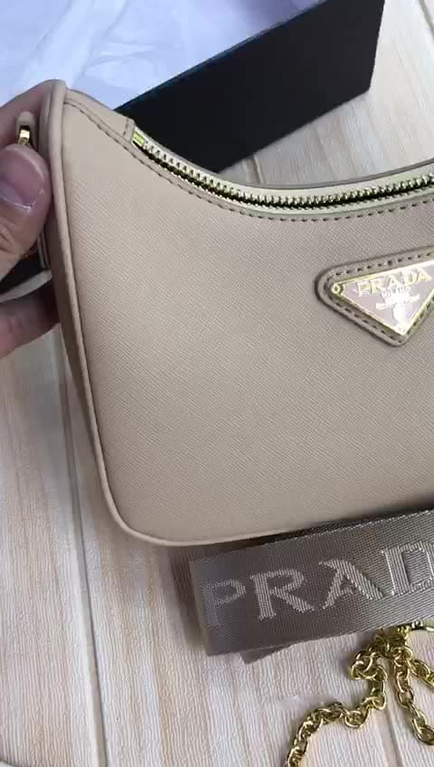 Prada Bags, video 19