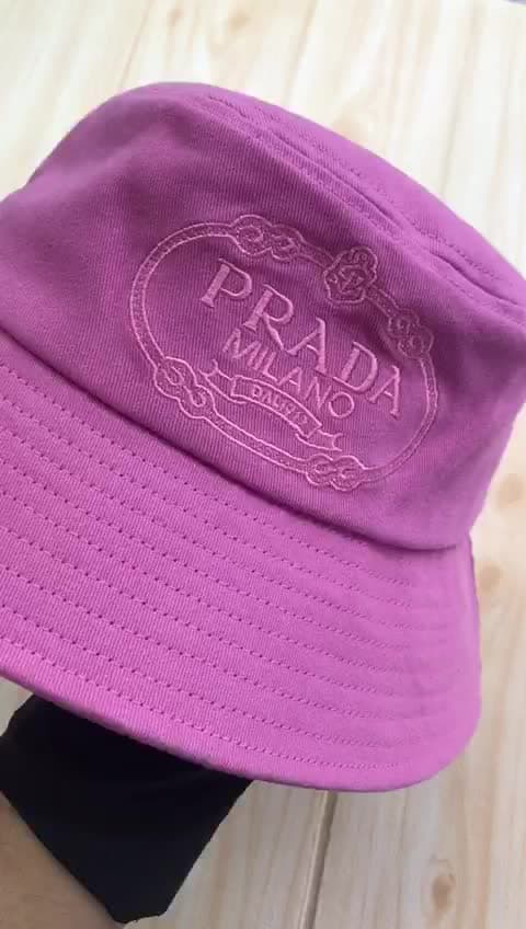 Prada Bags, video 20