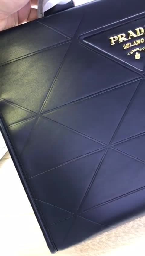 Prada Bags, video 31