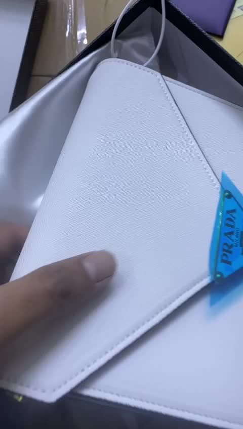 Prada Bags, video 35