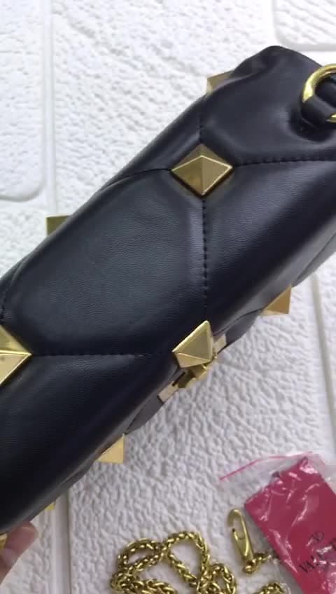 Valentino Bags, video 11