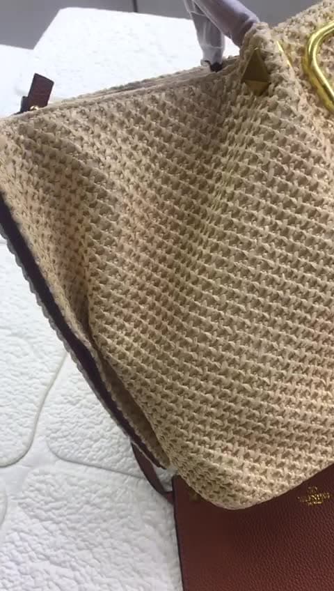Valentino Bags, video 20