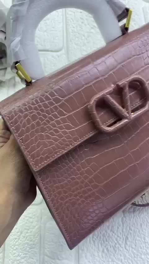 Valentino Bags, video 25